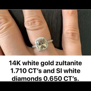 Woman’s 14K white gold zultanite ring